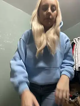 Snapshot of MerlinDave chatting on February 2025 01:09:01 AM MerlinDave online show from February 2025 01:09:01 AM