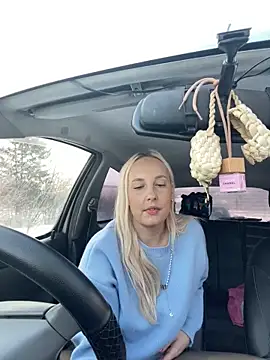 Snapshot of MerlinDave chatting on February 2025 04:15:01 AM MerlinDave online show from February 2025 04:15:01 AM