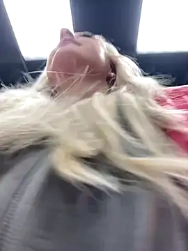 Snapshot of MerlinDave chatting on October 2025 01:26:01 AM MerlinDave online show from October 2025 01:26:01 AM