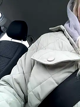 Snapshot of MerlinDave chatting on October 2025 01:31:01 AM MerlinDave online show from October 2025 01:31:01 AM