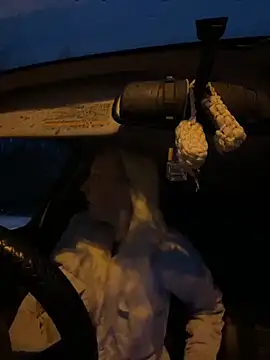 Snapshot of MerlinDave chatting on November 2025 01:06:02 AM MerlinDave online show from November 2025 01:06:02 AM