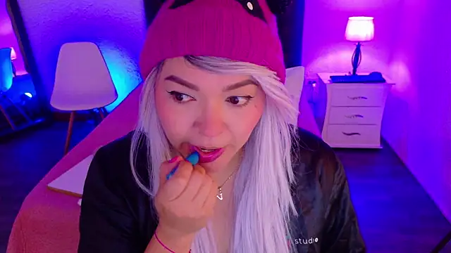 Cuckold lover69 online show from February 2025 01:21:02 PM