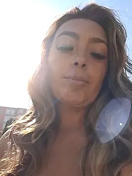 Snapshot of lauramcdowell1 chatting on January 2025 01:58:01 PM lauramcdowell1 online show from January 2025 01:58:01 PM