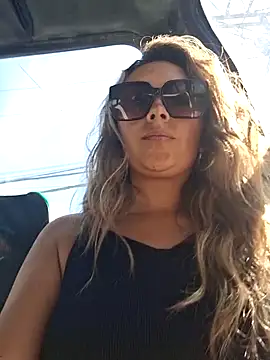 Snapshot of lauramcdowell1 chatting on February 2025 02:13:02 PM lauramcdowell1 online show from February 2025 02:13:02 PM