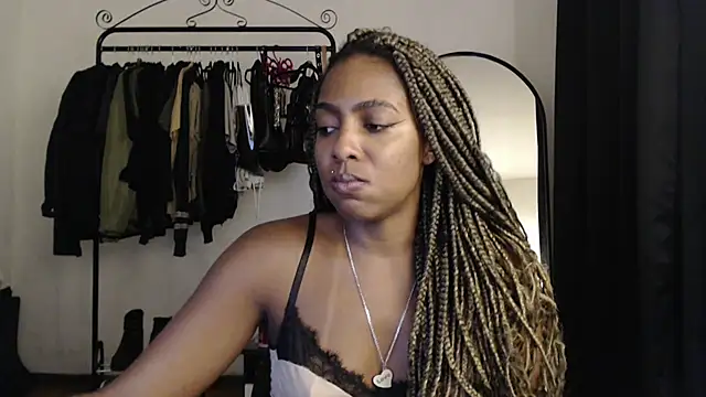 marisilva br online show from February 2025 12:11:01 AM