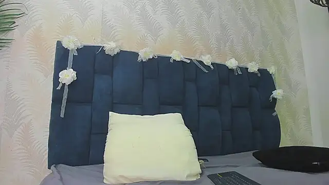 Ammy Connor1 online show from May 2026 12:07:01 AM