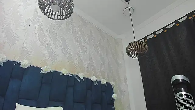 Ammy Connor1 online show from May 2026 12:29:02 AM