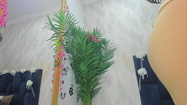 Ammy Connor1 online show from May 2026 07:56:01 PM