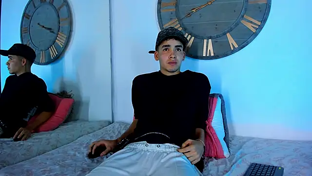 Snapshot of Mike_0233_ chatting on February 2025 07:49:02 AM Mike 0233 online show from February 2025 07:49:02 AM