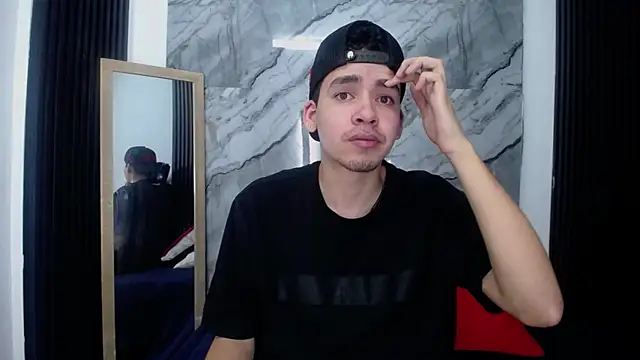 Mike 0233  online show from February 2026 07:45:01 PM