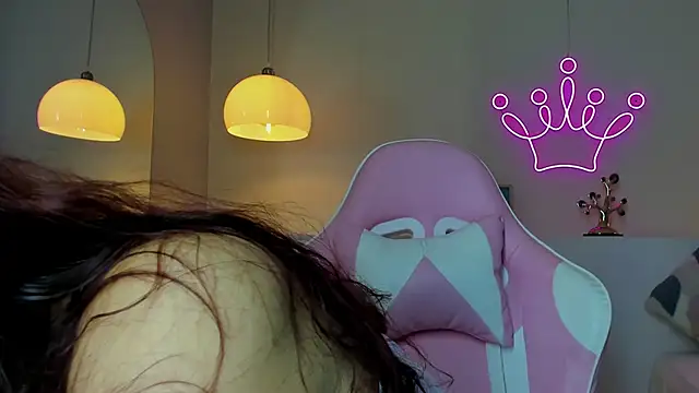 Snapshot of violeth_hill chatting on February 2025 08:20:02 PM violeth hill online show from February 2025 08:20:02 PM