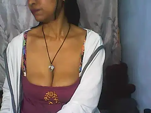 Snapshot of nene_belle chatting on September 2025 06:15:02 AM nene belle online show from September 2025 06:15:02 AM