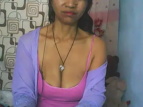 Snapshot of nene_belle chatting on May 2026 07:37:02 AM nene belle online show from May 2026 07:37:02 AM
