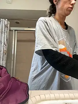 Snapshot of starrynikki chatting on December 2024 06:29:01 PM starrynikki online show from December 2024 06:29:01 PM