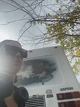 Snapshot of starrynikki chatting on January 2025 10:15:02 PM starrynikki online show from January 2025 10:15:02 PM