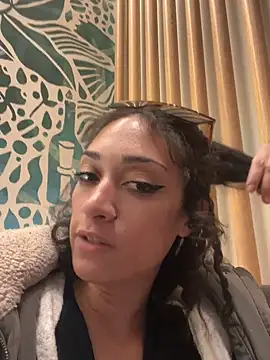 Snapshot of starrynikki chatting on January 2025 02:31:02 PM starrynikki online show from January 2025 02:31:02 PM