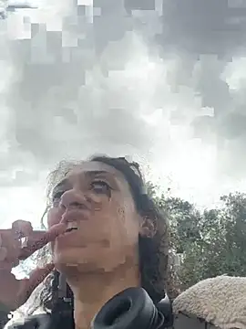 Snapshot of starrynikki chatting on January 2025 07:43:01 PM starrynikki online show from January 2025 07:43:01 PM