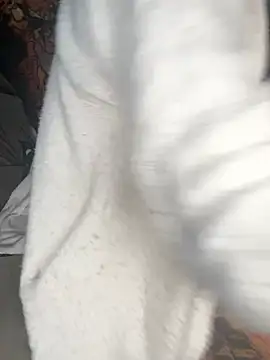 Snapshot of starrynikki chatting on January 2025 04:13:02 PM starrynikki online show from January 2025 04:13:02 PM