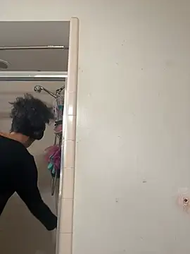 Snapshot of starrynikki chatting on February 2025 03:16:02 PM starrynikki online show from February 2025 03:16:02 PM