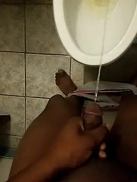 Snapshot of tfreakyy chatting on November 2025 07:40:01 AM tfreakyy online show from November 2025 07:40:01 AM