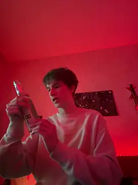 Maxi170301 online show from April 2026 06:05:02 PM