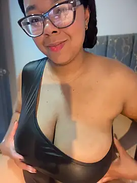 XMara online show from April 2026 03:46:02 PM