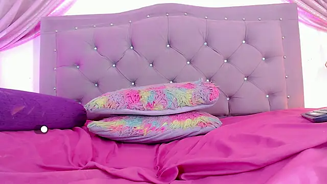 SexyJuliii21 online show from January 2025 05:47:02 AM