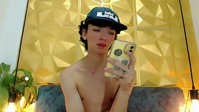 SexyJuliii21 online show from January 2025 07:15:01 AM