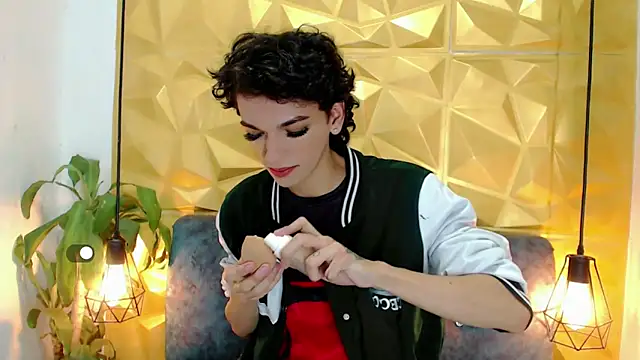 SexyJuliii21 online show from January 2025 04:09:01 AM