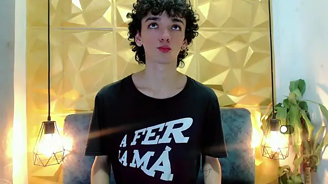 SexyJuliii21 online show from February 2025 06:45:02 AM