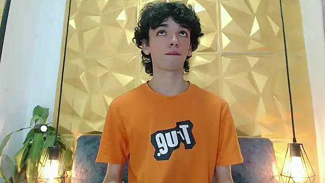 SexyJuliii21 online show from February 2025 03:51:02 PM