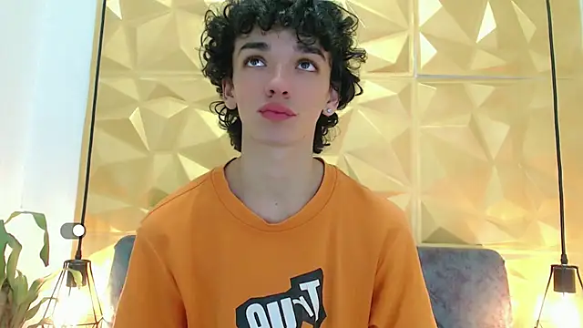 SexyJuliii21 online show from February 2025 06:49:02 AM