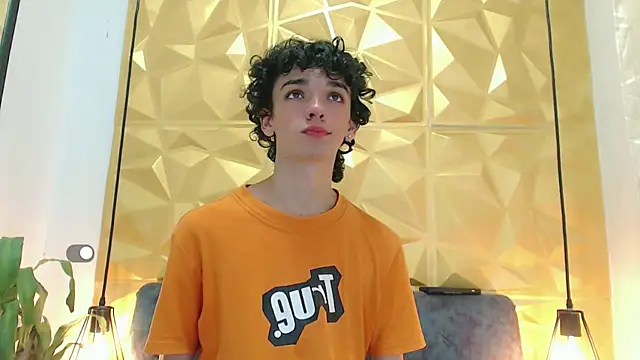 SexyJuliii21 online show from February 2025 02:25:01 AM