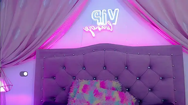 SexyJuliii21 online show from February 2025 06:29:01 AM