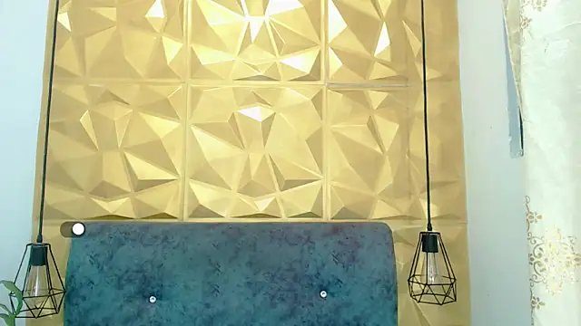 SexyJuliii21 online show from March 2025 07:21:02 AM