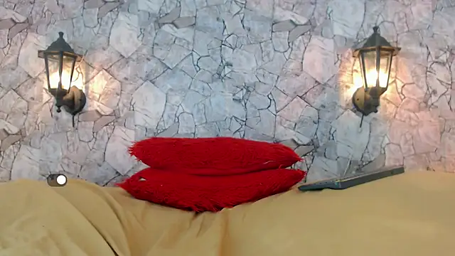 SexyJuliii21 online show from March 2025 12:48:01 AM