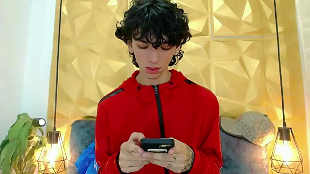 SexyJuliii21 online show from March 2025 12:21:01 AM