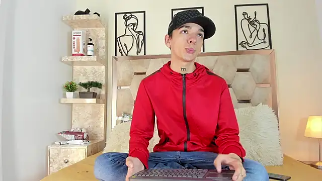 SexyJuliii21 online show from September 2025 10:10:01 PM