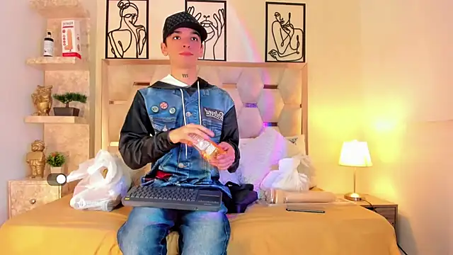 SexyJuliii21 online show from September 2025 09:07:02 PM