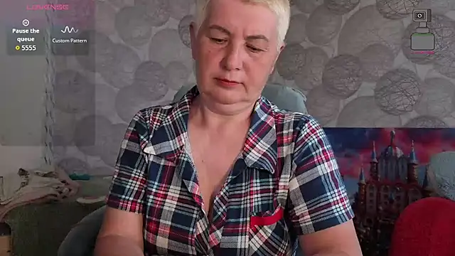 NicoleOlla online show from May 2026 02:19:02 AM