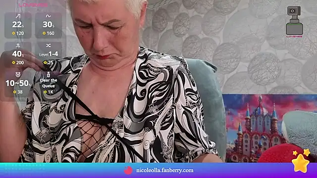 NicoleOlla online show from May 2026 01:00:02 AM