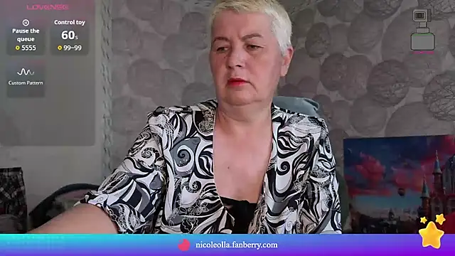 NicoleOlla online show from May 2026 12:51:02 AM