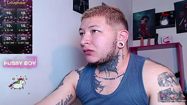 Snapshot of princeFtm chatting on February 2025 03:53:01 PM princeFtm online show from February 2025 03:53:01 PM