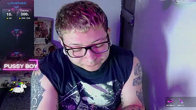 Snapshot of princeFtm chatting on March 2025 04:44:02 PM princeFtm online show from March 2025 04:44:02 PM