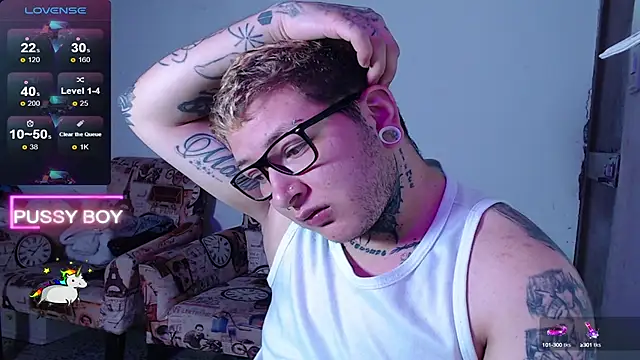 Snapshot of princeFtm chatting on March 2025 08:11:01 PM princeFtm online show from March 2025 08:11:01 PM