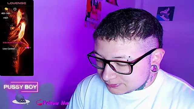 Snapshot of princeFtm chatting on November 2025 01:00:02 PM princeFtm online show from November 2025 01:00:02 PM