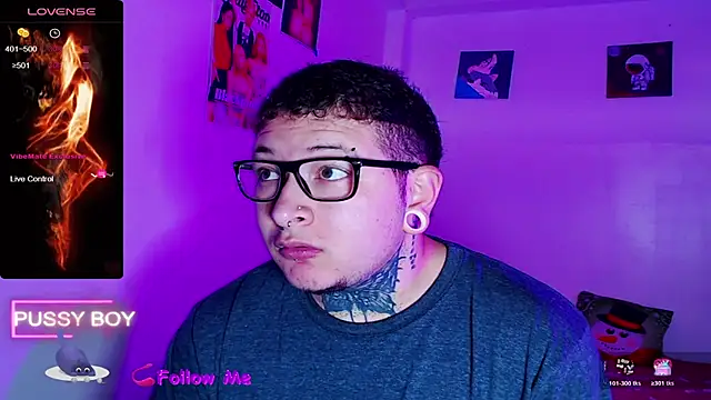 Snapshot of princeFtm chatting on December 2025 01:49:01 PM princeFtm online show from December 2025 01:49:01 PM