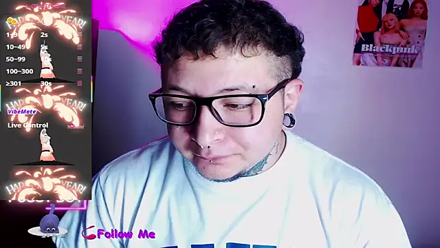 Snapshot of princeFtm chatting on December 2025 03:17:01 PM princeFtm online show from December 2025 03:17:01 PM