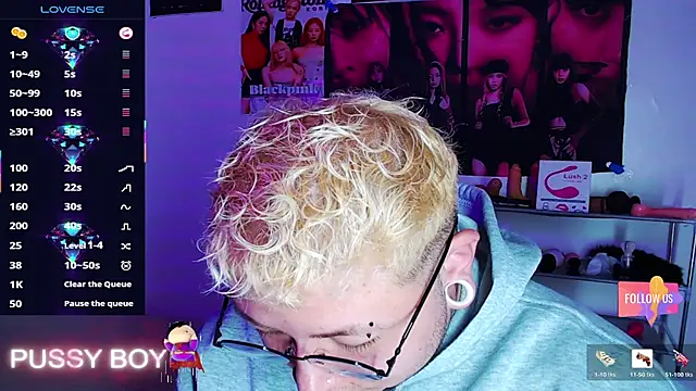 Snapshot of princeFtm chatting on February 2026 03:32:01 PM princeFtm online show from February 2026 03:32:01 PM