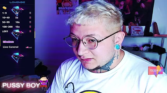 Snapshot of princeFtm chatting on March 2026 05:08:01 PM princeFtm online show from March 2026 05:08:01 PM